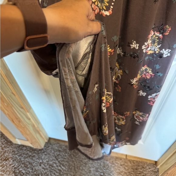 Floral Sleeveless Women Size 1X Maxi Dress - Gray - Picture 8 of 9